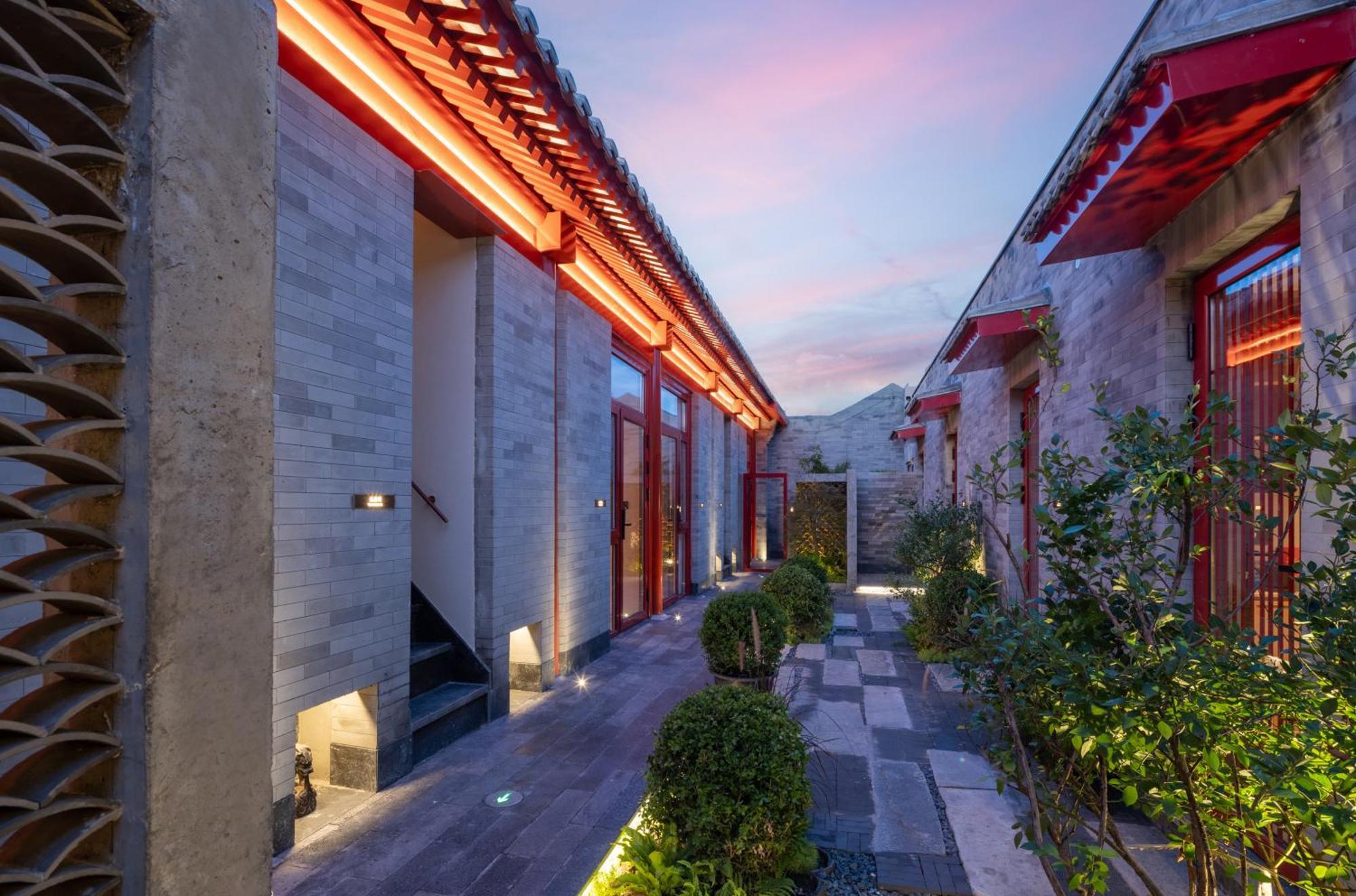 בייג'ינג Happy Dragon Courtyard- Newly Renovated With French Windows, Near Tian'Anmen Forbidden City,Lama Temple And Heaven Temple, 3Minutes Walk From Subway,Fluent English Speaking With Tourist Sights Tickets Service ,Free Coffee &Laundry Service מראה חיצוני תמונה